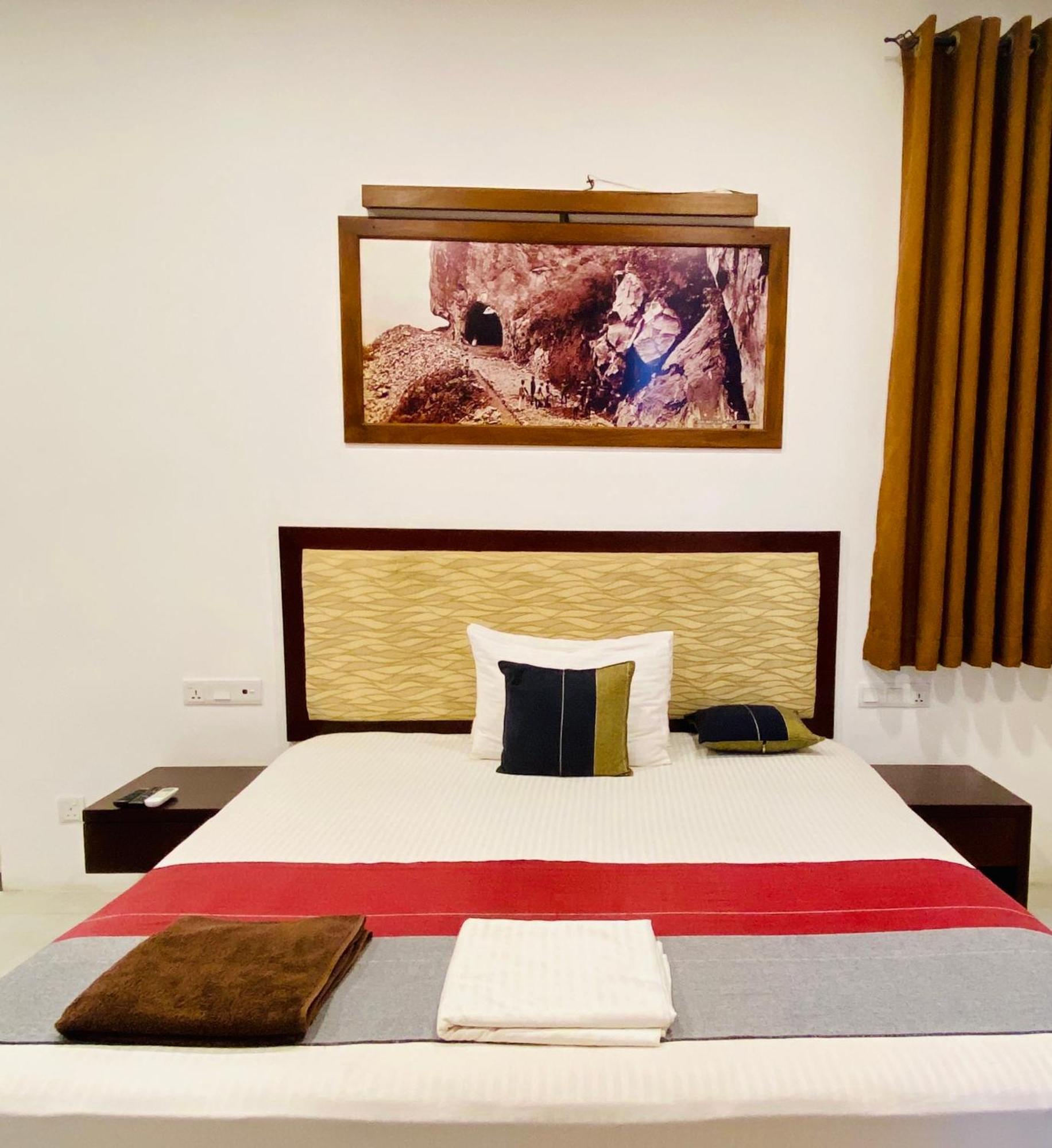 Hotel Kandyan View "Free Pickup From Kandy City" Exteriör bild